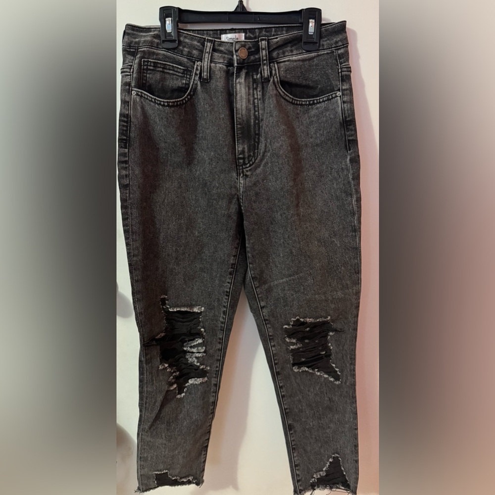 Distressed Black Denim Jeans - stretch